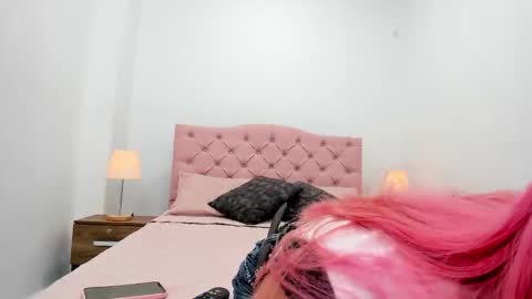 Hannah online show from 02/17/26, 08:04