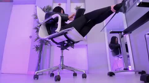 HANNAH HOWELL online show from 02/25/25, 09:42