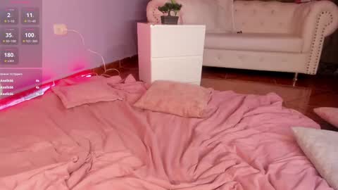 Hannah online show from 03/11/25, 07:48