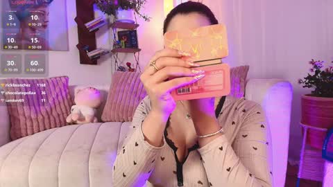 Snapshot of hannah_lovee chatting on 02/07/25, 06:45 hannah_lovee online show from 02/07/25, 06:45
