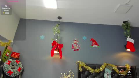 Snapshot of hannah_miller__ chatting on 12/23/24, 11:36 HANNAH MILLER online show from 12/23/24, 11:36