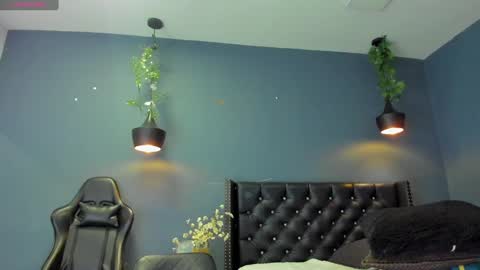Snapshot of hannah_miller__ chatting on 01/08/25, 02:25 HANNAH MILLER online show from 01/08/25, 02:25