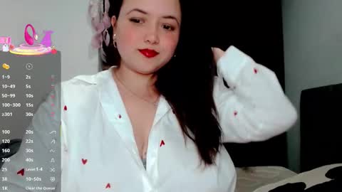 Snapshot of hannah_v chatting on 02/15/26, 03:03 hannah_v online show from 02/15/26, 03:03