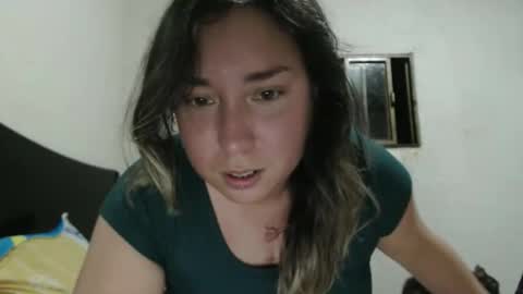 Snapshot of hannahevans2 chatting on 03/21/26, 12:37 hannahevans2 online show from 03/21/26, 12:37
