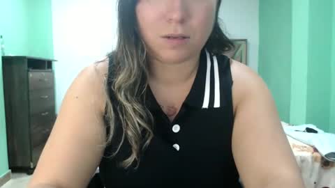 Snapshot of hannahevans2 chatting on 06/07/26, 01:10 hannahevans2 online show from 06/07/26, 01:10