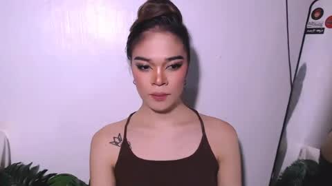 HANNAH online show from 06/25/26, 05:39