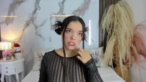 Hannahill69 online show from 12/22/25, 05:15