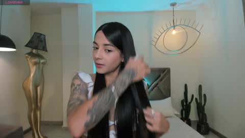 HANNAH J online show from 12/05/24, 06:11