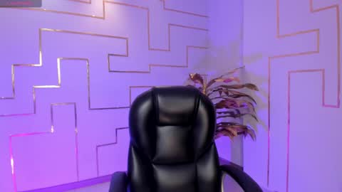 HANNAH J online show from 09/08/25, 05:45