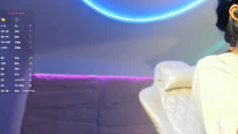 hannahmonttgomery  Help me reach 100 Hands up online show from 02/24/26, 04:16