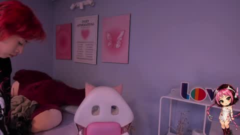 Snapshot of hannahpage chatting on 06/01/26, 12:07 Hannah online show from 06/01/26, 12:07