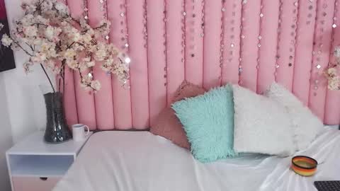 Hanna Venza online show from 03/06/26, 12:18