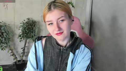 Snapshot of hannakoch chatting on 07/12/26, 12:34 Hanna online show from 07/12/26, 12:34