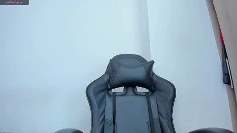 Snapshot of hannalopez02 chatting on 04/25/26, 01:41 Hanna Independent Model online show from 04/25/26, 01:41