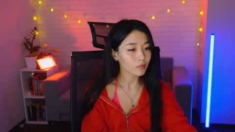 hannarosie online show from 11/18/25, 06:34