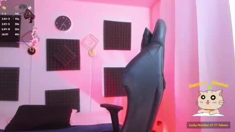 Hanna  online show from 11/21/25, 09:35