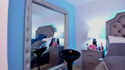 Hanna Slone online show from 02/04/25, 05:23