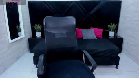 Snapshot of hannasteyl chatting on 02/26/26, 11:31 HANNA online show from 02/26/26, 11:31