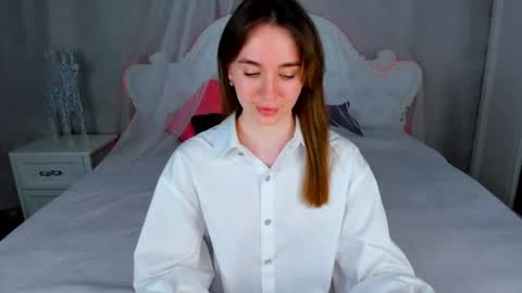 Snapshot of hannavanilla chatting on 05/17/26, 08:45 Hannavanilla online show from 05/17/26, 08:45