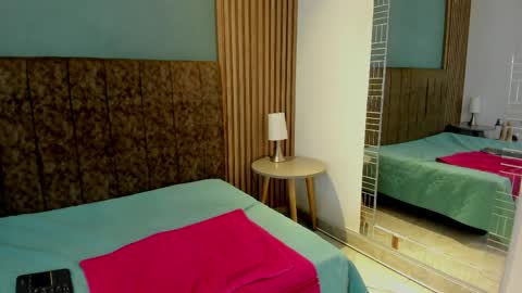 hannawen_ online show from 03/30/26, 07:37