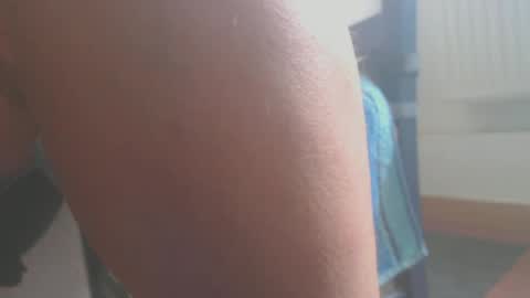 Snapshot of hannes_k chatting on 06/27/26, 01:06 hannes_k online show from 06/27/26, 01:06