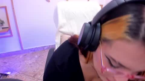 Hanny online show from 09/25/25, 06:22