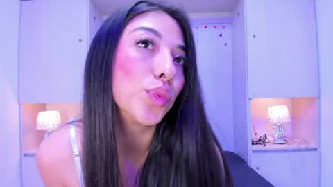 hannyk_ online show from 05/09/26, 04:45