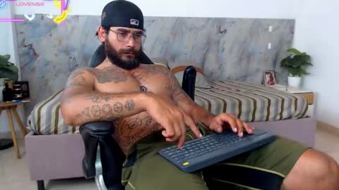 hanz_col online show from 04/19/26, 11:18