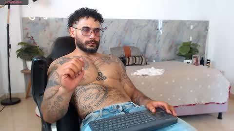 Snapshot of hanz_col chatting on 06/29/26, 06:30 hanz_col online show from 06/29/26, 06:30