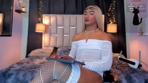 Hanzking01 online show from 10/25/25, 03:36