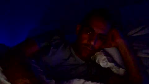 Snapshot of happy2334 chatting on 01/13/25, 01:17 skysky6969 online show from 01/13/25, 01:17