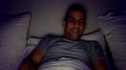 Snapshot of happy2334 chatting on 10/17/25, 10:51 skysky6969 online show from 10/17/25, 10:51