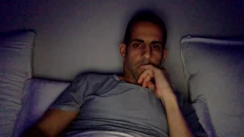 Snapshot of happy2334 chatting on 10/28/25, 01:03 skysky6969 online show from 10/28/25, 01:03