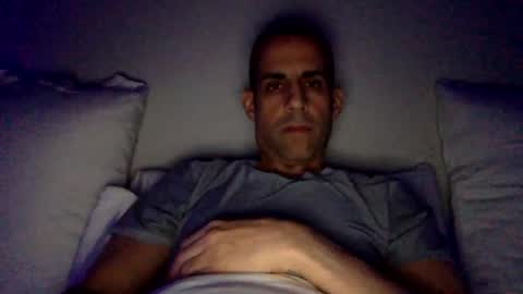 Snapshot of happy2334 chatting on 11/08/25, 02:17 skysky6969 online show from 11/08/25, 02:17