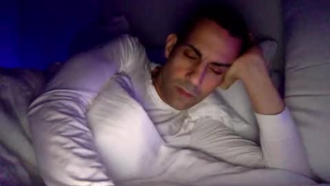 Snapshot of happy2334 chatting on 12/16/25, 03:17 skysky6969 online show from 12/16/25, 03:17