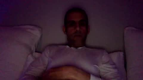 Snapshot of happy2334 chatting on 02/03/26, 11:26 skysky6969 online show from 02/03/26, 11:26