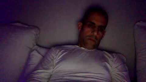 Snapshot of happy2334 chatting on 02/04/26, 12:11 skysky6969 online show from 02/04/26, 12:11