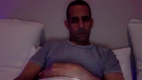 Snapshot of happy2334 chatting on 02/05/26, 11:26 skysky6969 online show from 02/05/26, 11:26