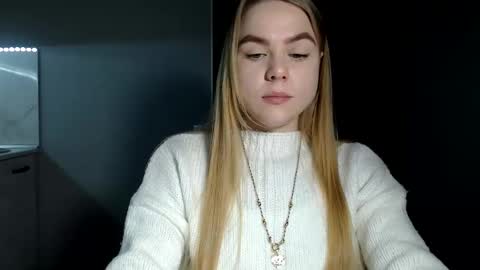 happy_fox_ online show from 02/19/25, 09:14