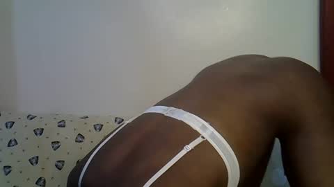 happy_kienyeji online show from 12/04/25, 04:55