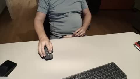 Snapshot of happybugger chatting on 09/14/25, 05:45 Cum for you online show from 09/14/25, 05:45