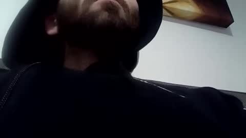 Snapshot of happyguy00000 chatting on 01/17/25, 02:50 Calvin Secret online show from 01/17/25, 02:50