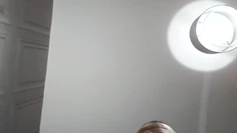 Snapshot of happyguy00000 chatting on 01/09/26, 03:09 Calvin Secret online show from 01/09/26, 03:09