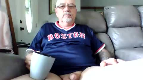 Snapshot of happynudist7373 chatting on 06/05/26, 02:34 happynudist7373 online show from 06/05/26, 02:34