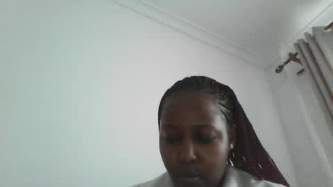 Snapshot of happysheila chatting on 08/08/26, 11:56 happysheila online show from 08/08/26, 11:56