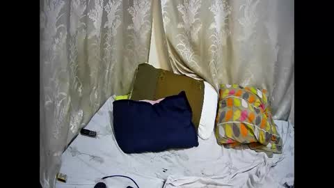 happysonia online show from 04/18/26, 07:58