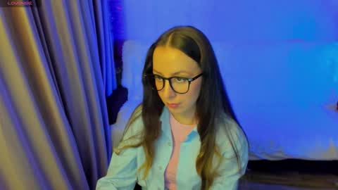 Stephanie online show from 10/28/25, 05:04