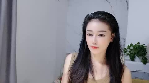 Snapshot of happysweety1688 chatting on 10/15/25, 04:01 happysweety1688 online show from 10/15/25, 04:01