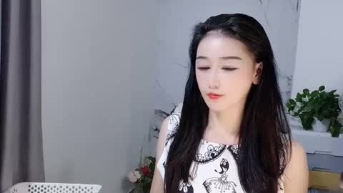 Snapshot of happysweety1688 chatting on 10/16/25, 05:19 happysweety1688 online show from 10/16/25, 05:19