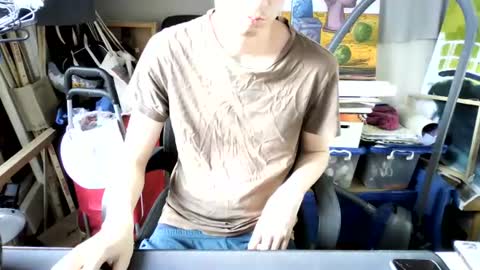 Snapshot of happytronco chatting on 07/12/26, 10:01 happytronco online show from 07/12/26, 10:01